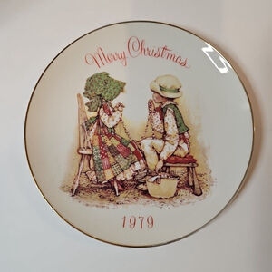 Holly Hobbie Merry Christmas 1979 Commemorative Edition Plate Girl And Boy 8”
